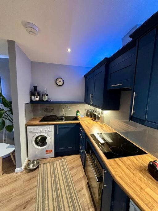 Sunshine On Leith. The River View Apartment! 爱丁堡 外观 照片
